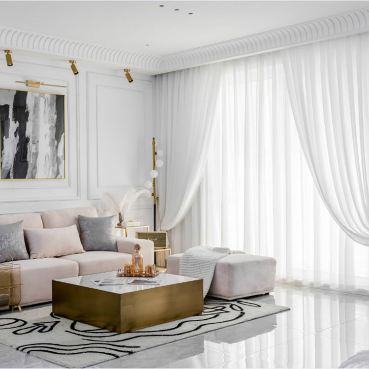 Как обикновените прозрачни завеси могат да преобразят атмосферата и функционалността на вашия дом?